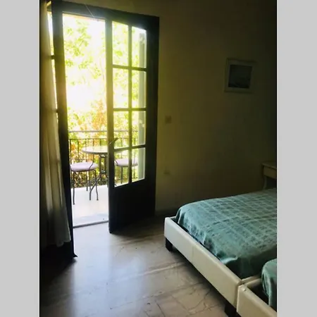 Apartment Charieta N.5 Dassia (Corfu)